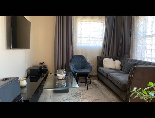 3 BEDROOM HOUSE FOR SALE IN KOSMOSDAL